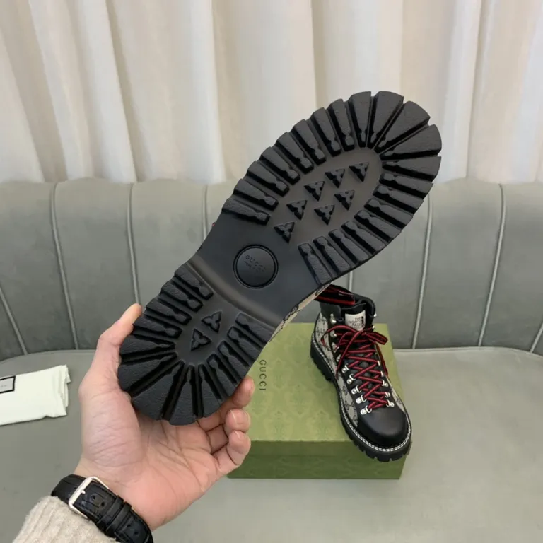 Gucci Shoe 